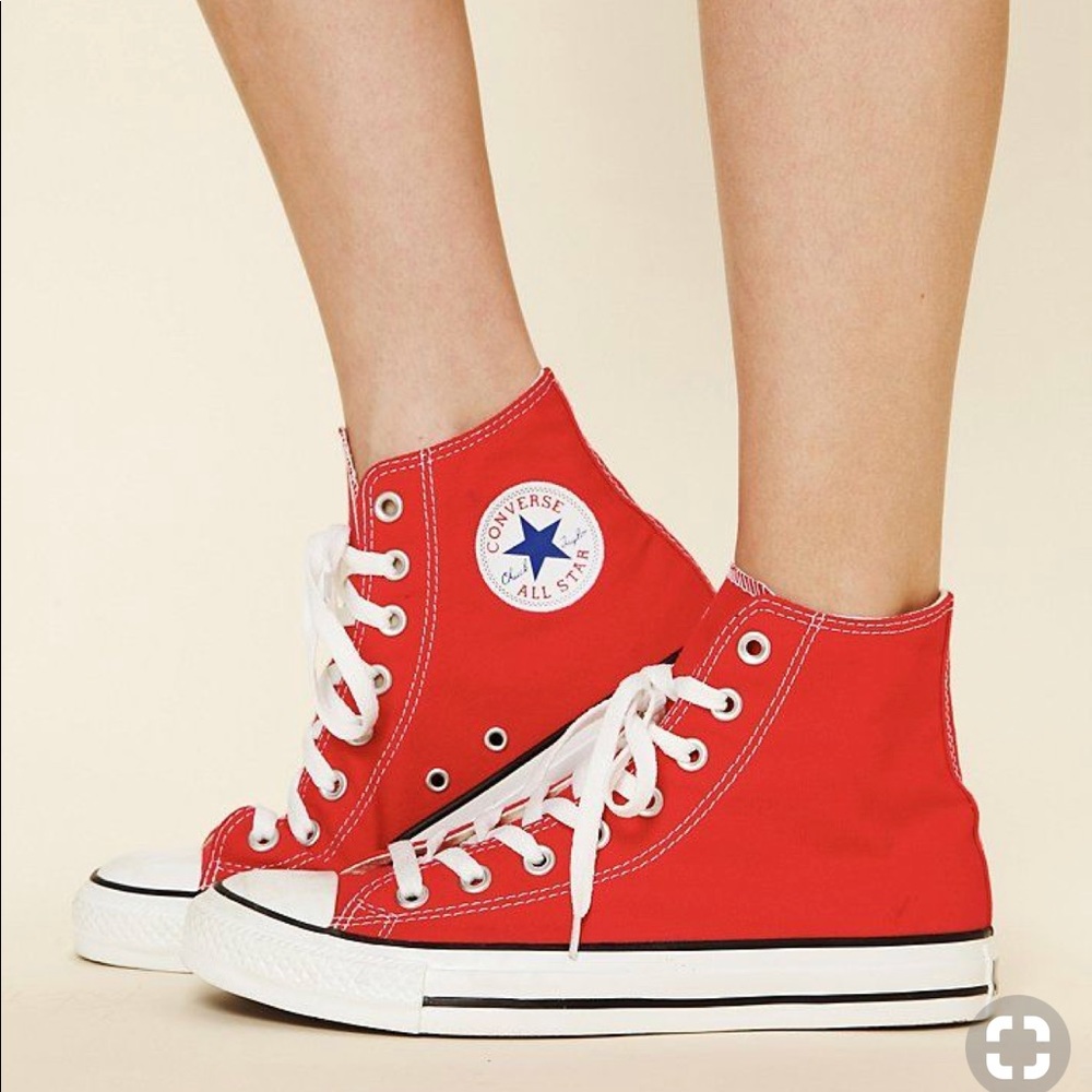 RED CONVERSE